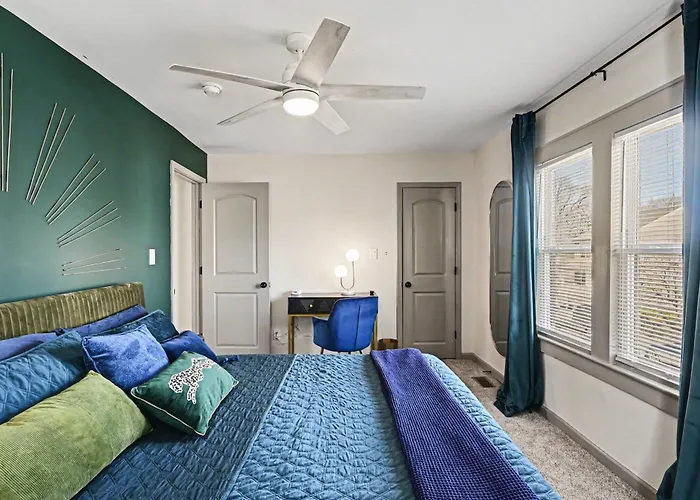 Cozy 2br Near Ohio State - Private Yard - Parking Columbus