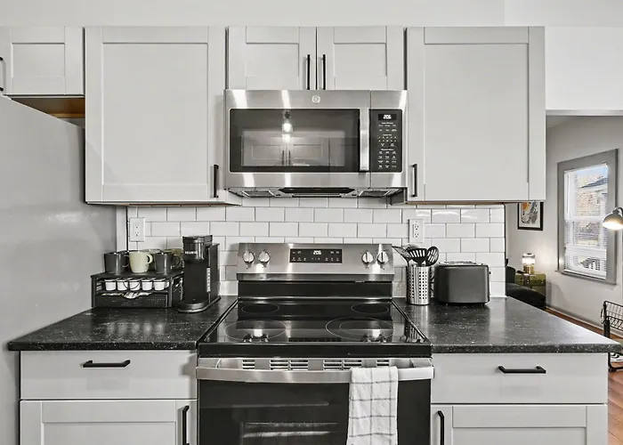 Cozy 2br Near Ohio State - Private Yard - Parking Holiday home Columbus