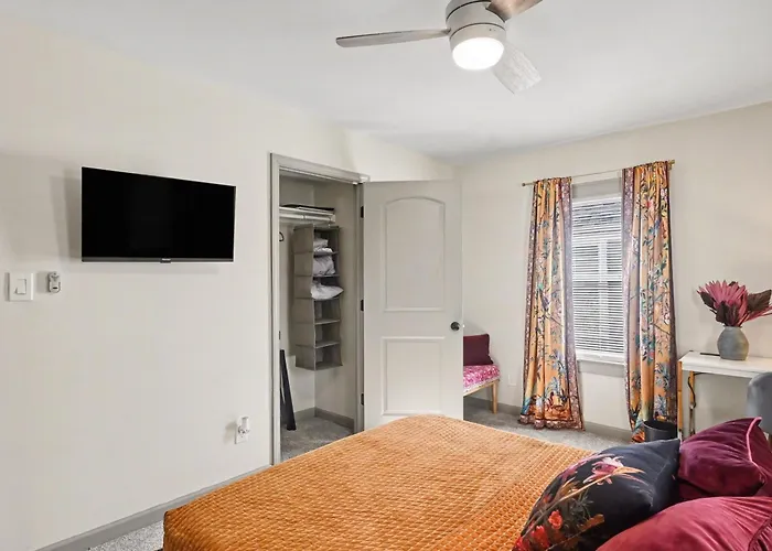 Holiday home Cozy 2br Near Ohio State - Private Yard - Parking