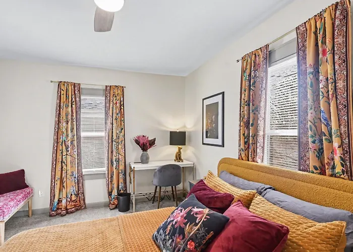 Cozy 2br Near Ohio State - Private Yard - Parking Holiday home Columbus