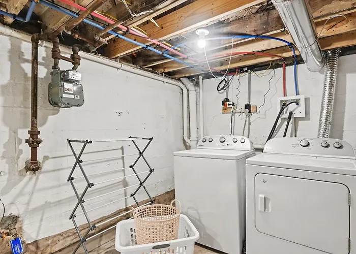 Holiday home Cozy 2br Near Ohio State - Private Yard - Parking